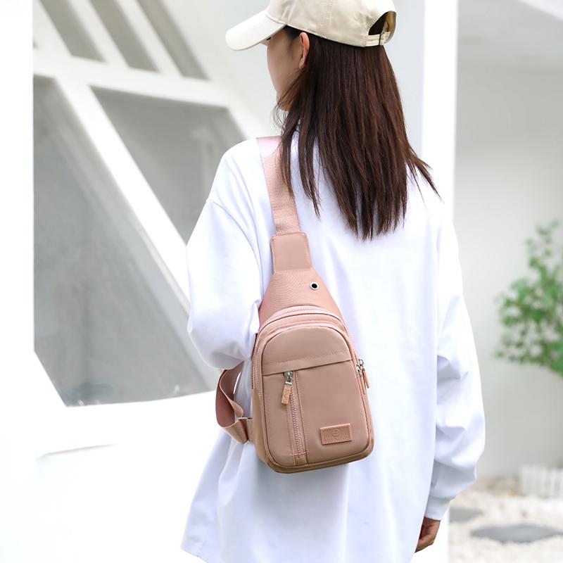 Dámská všestranná náprsní taška Nová trendy nylonová taška na jedno rameno s úhlopříčkou přes rameno Módní cestovní náprsní taška