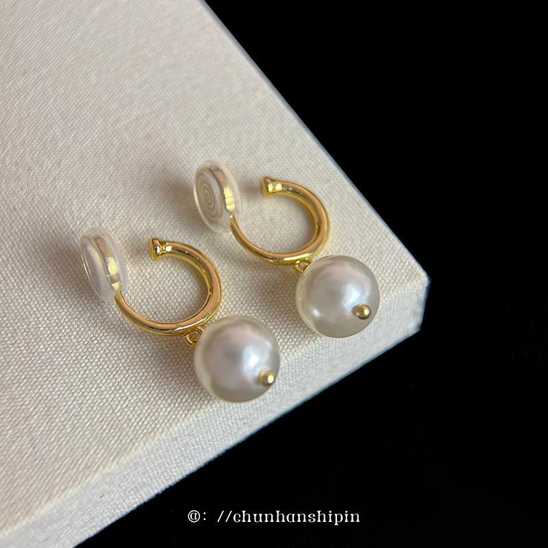 Liu Yifei Pearl Ear Buckle Earrings, Earrings, Simple Integrated Temperament Earrings, Mosquito Coil Disc Ear Clips, No Ear Piercings.