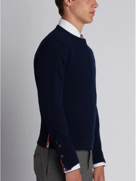 TB Jesień/Zima Unisex Sweter Dzianinowy z Okrągłym Dekoltem i Trzema Guzikami