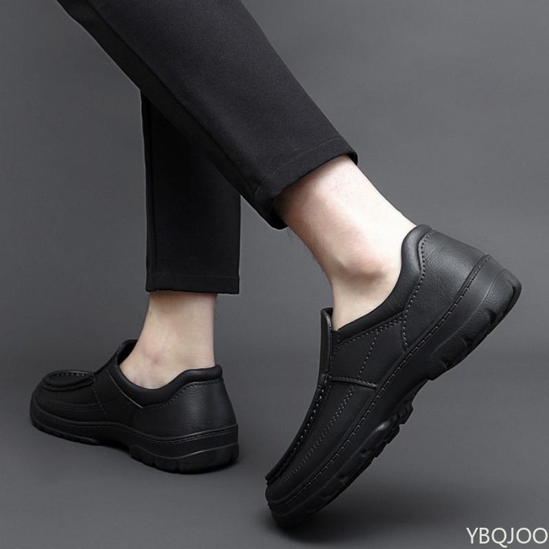 Anti slip oil resistant waterproof wear-resistant shoes for spring simplicity long-term standing without tiring feet Men's shoes