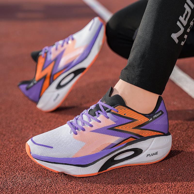 Hot Selling Men Women Run Shoes Fashion Soft Durable Multifunctional Sneakers Youth Ultra Light Outdoor Anti Slip Tennis Shoes