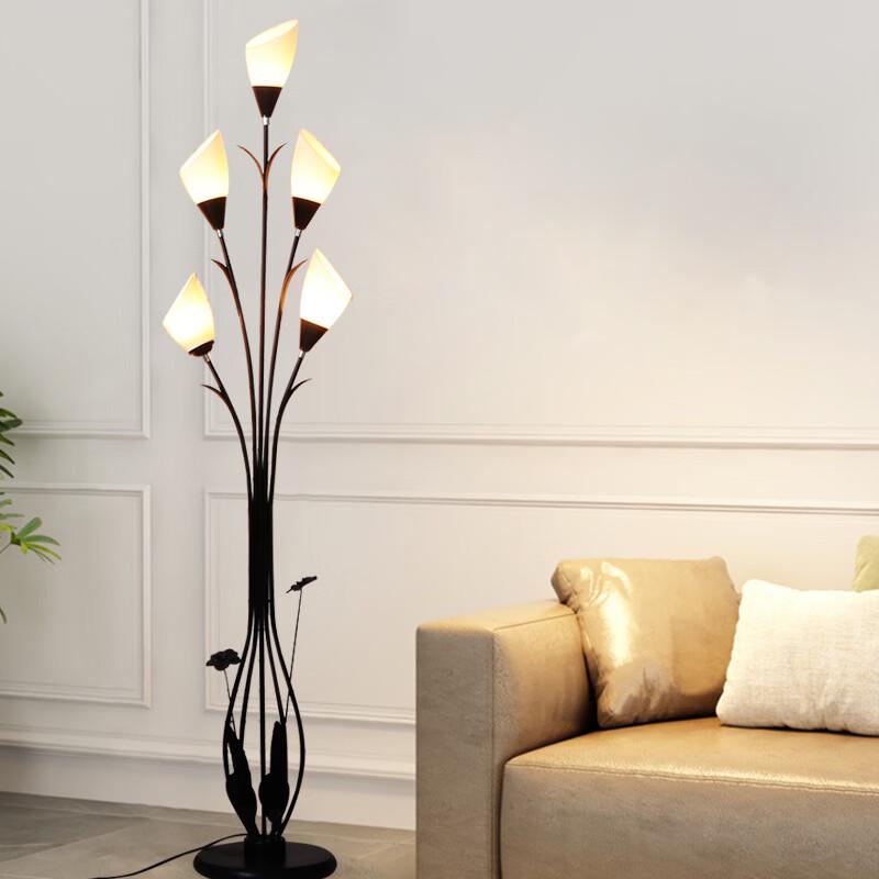 OEING Modern Bedroom Iron Floor Lamp
