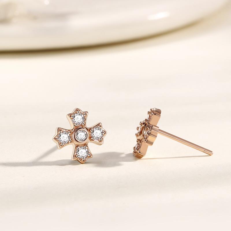 Новые серьги-гвоздики в форме креста, женские серьги в японском и корейском стиле, универсальные серьги с микро-инкрустацией цирконием, высококачественные украшения для ушей