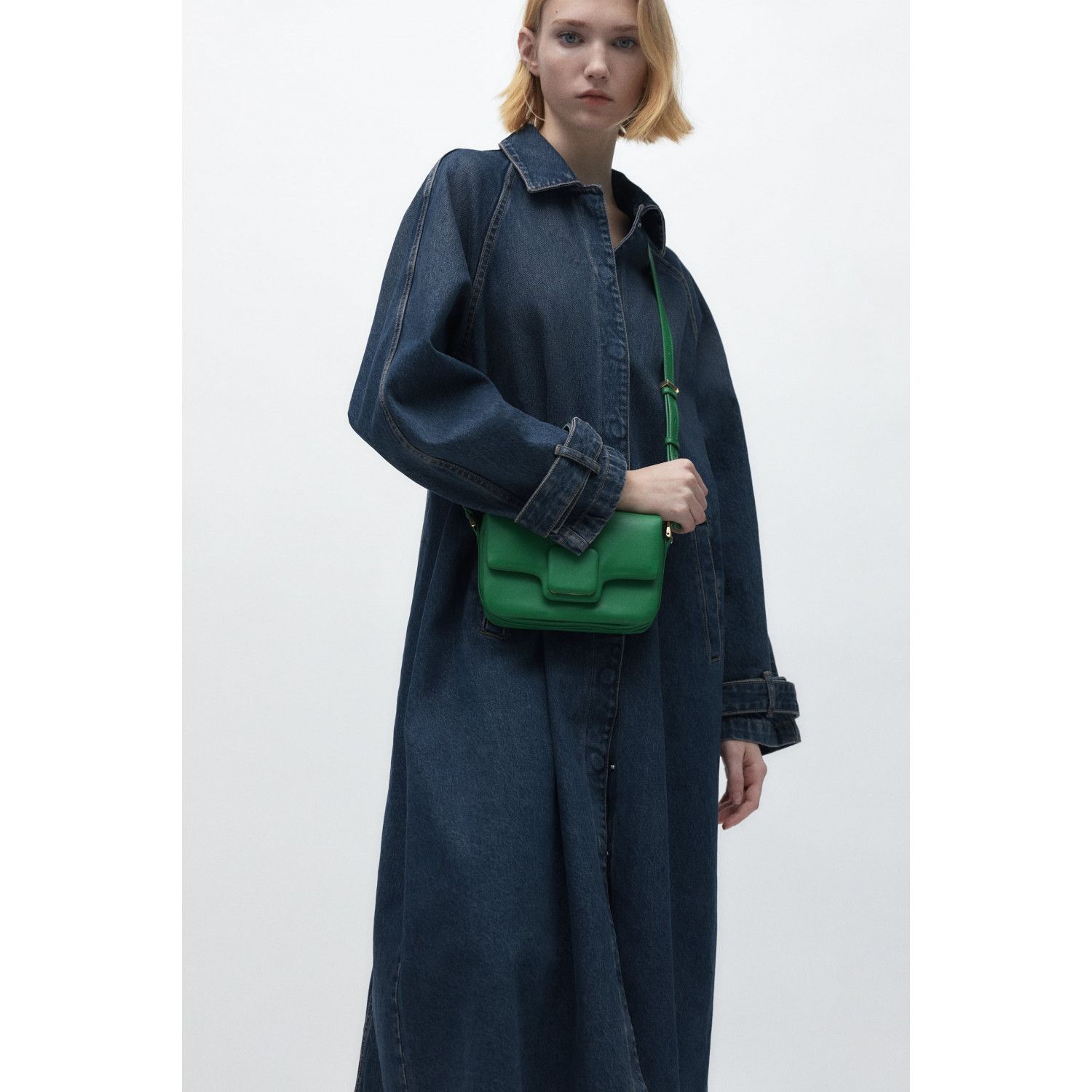 

CROSSBODY BAG WITH SQUARE PIECE