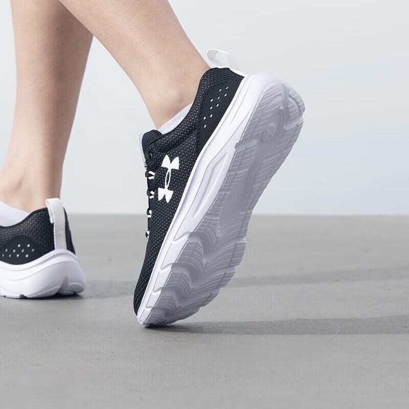 Under Armour 3024880 Cushioned Training Running Shoes