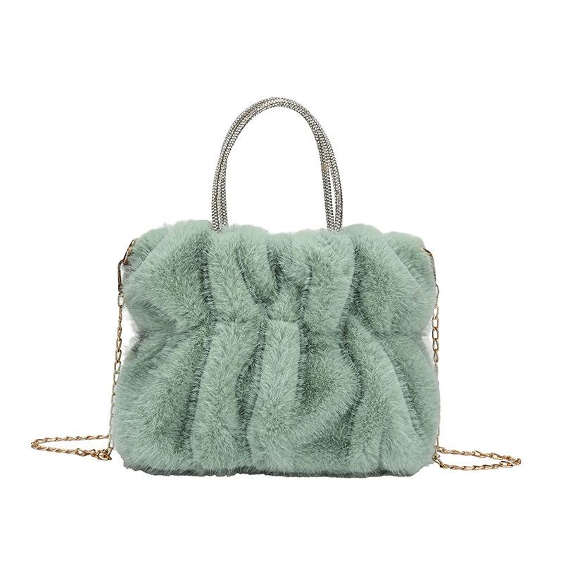 Large capacity plush small bag women's new commuter portable cloud plush bag fashion chain shoulder messenger bag