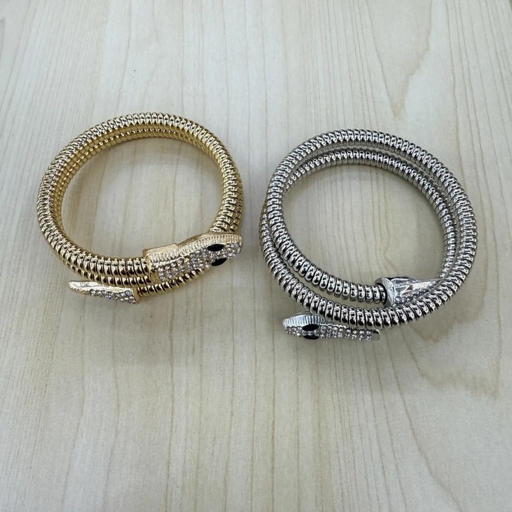 Neues funkelndes schlangenförmiges High-End-Leichtluxus-Armband, Modisches Retro-Armband