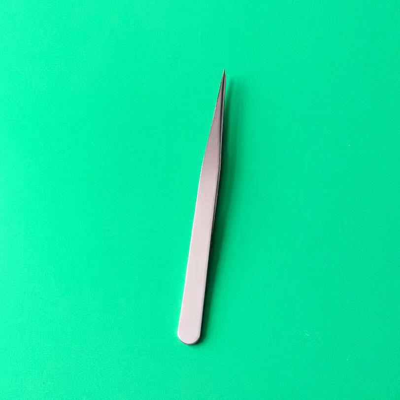 Gold Feather Tweezers: Professional False Eyelash Extension & Blooming Aid Tool