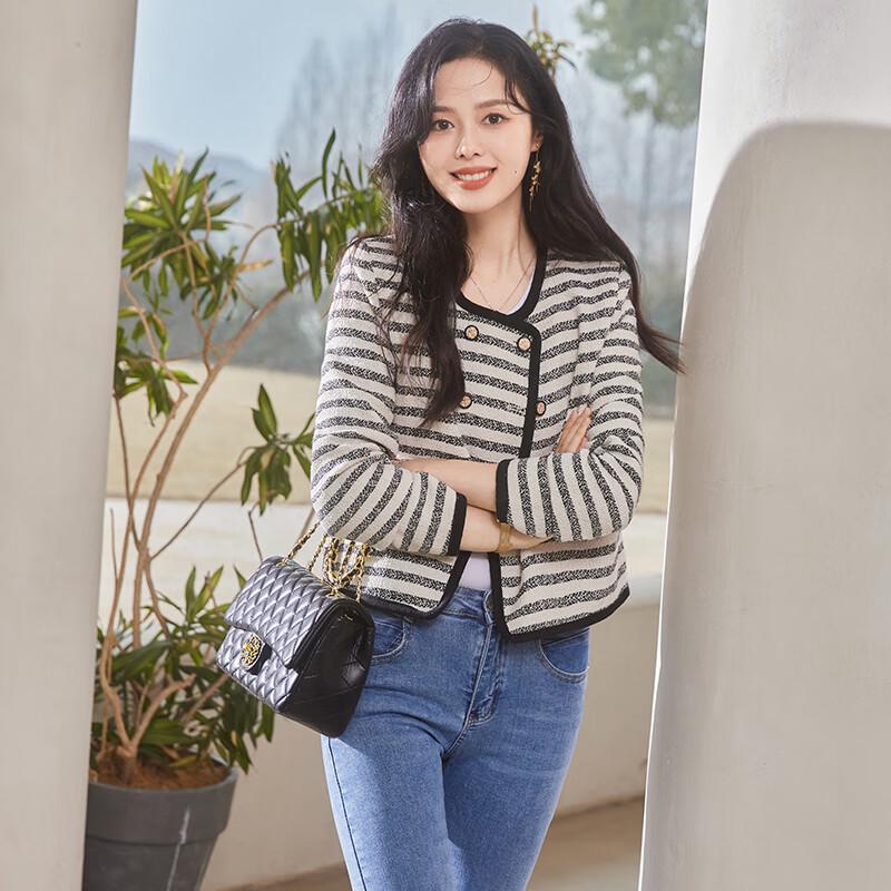 

VICTORIA&VERA Women s Striped Cropped Jacket M