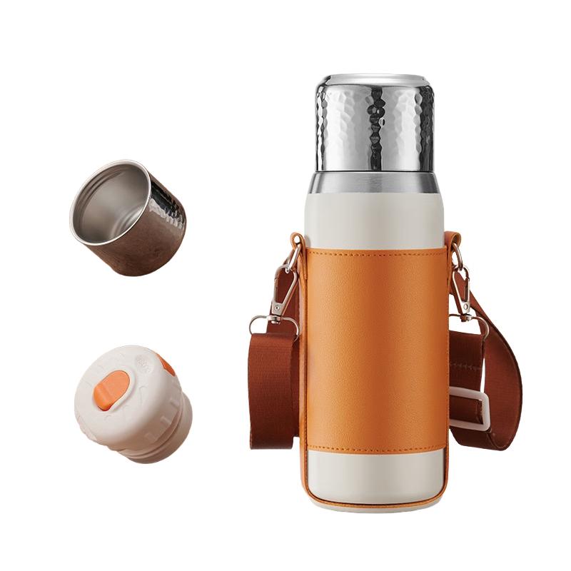 Chef Miss Large Capacity Hammered Stainless Steel Travel Mug with Sleeve