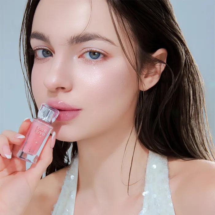 Lovely Crystal Dewy Lip Gloss