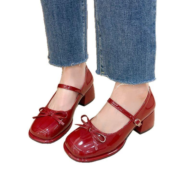 Fashion Korean version autumn single shoes shallow mouth casual year skirt Mary Jane shoes women's new 2025 word with thick heel
