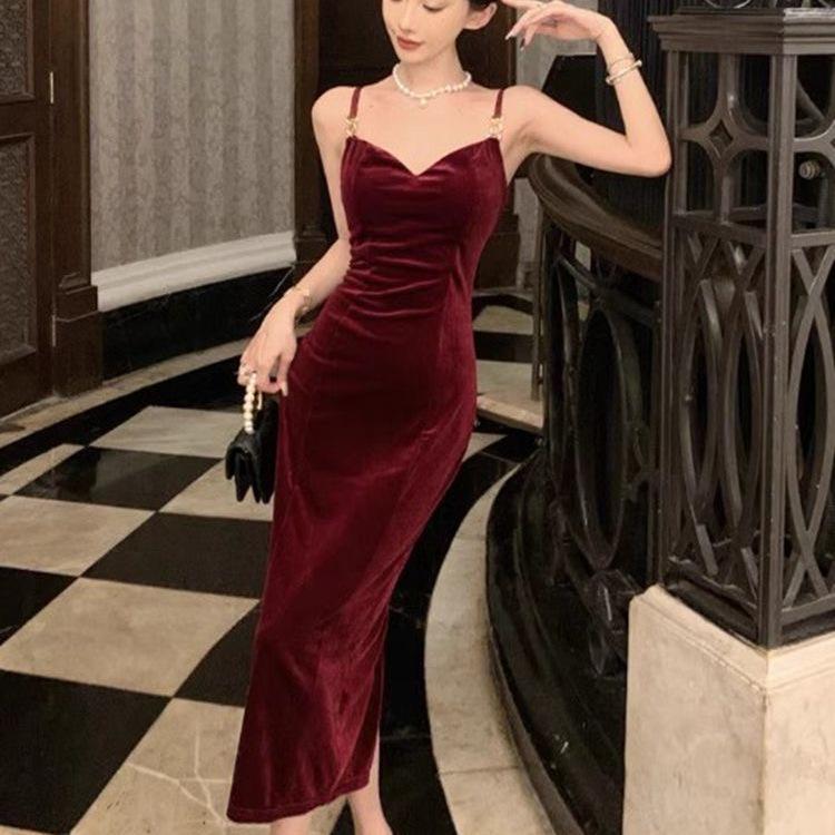 Velvet Dress Women's Morning Inside Temperament Socialite Medium and Long Suspender Skirt Pleated Waist Hip Skirt