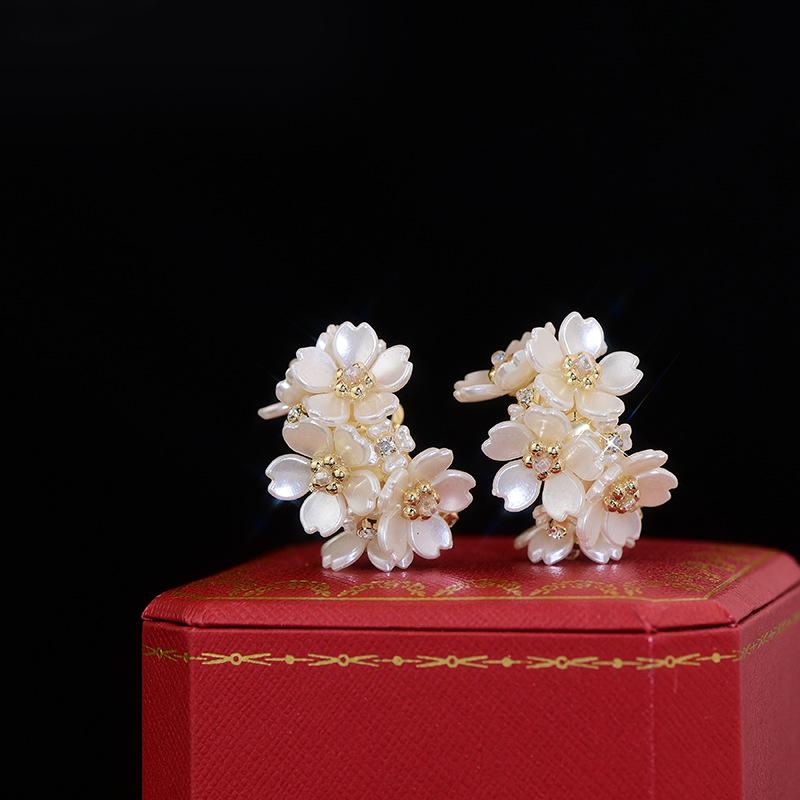 Statement Shell Flower Hoop Earrings Personality  New White Pendientes Mujer