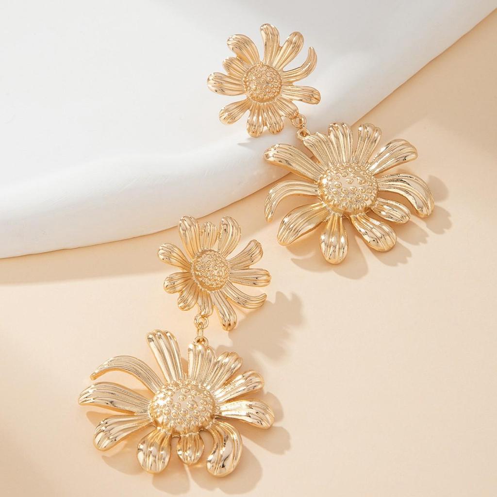Retro Sunflower Metallic Statement Stud Earrings for Women - Large Size, European & American Style