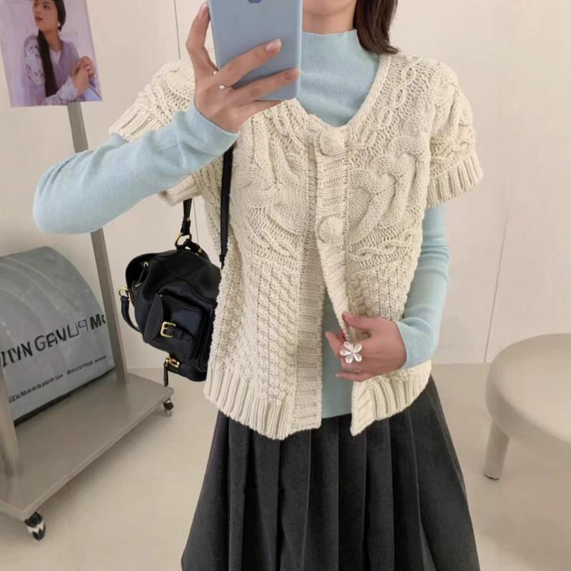 Womens Knit Cardigan Vest With Cable Round Neck Single Row Buttons Lightweight Layering Top