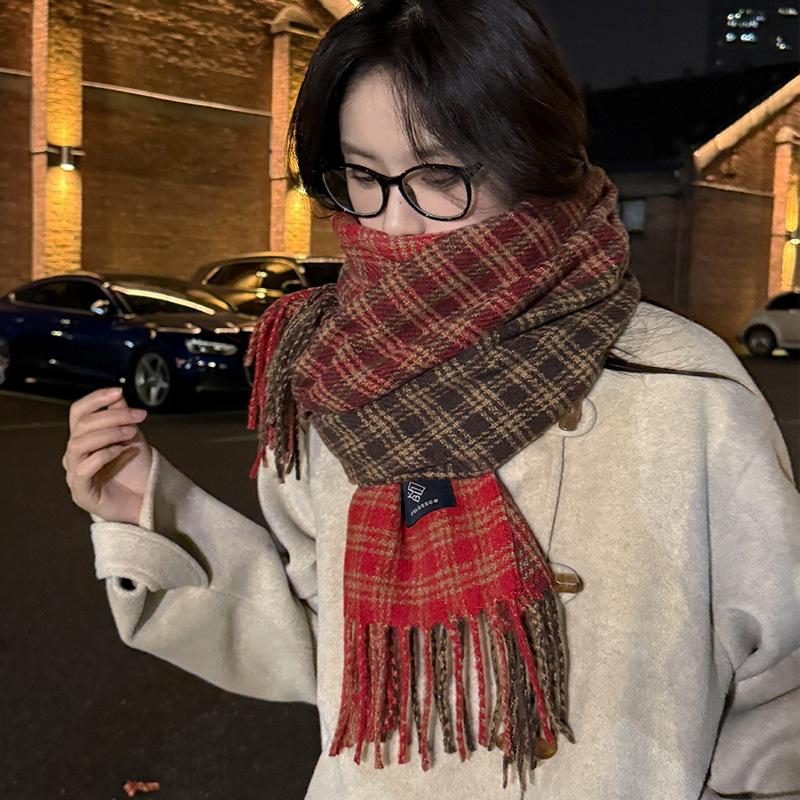 Plaid Scarf for Girls in Winter New Double Sided Korean Style High End Thickening with Coat Retro Scarf