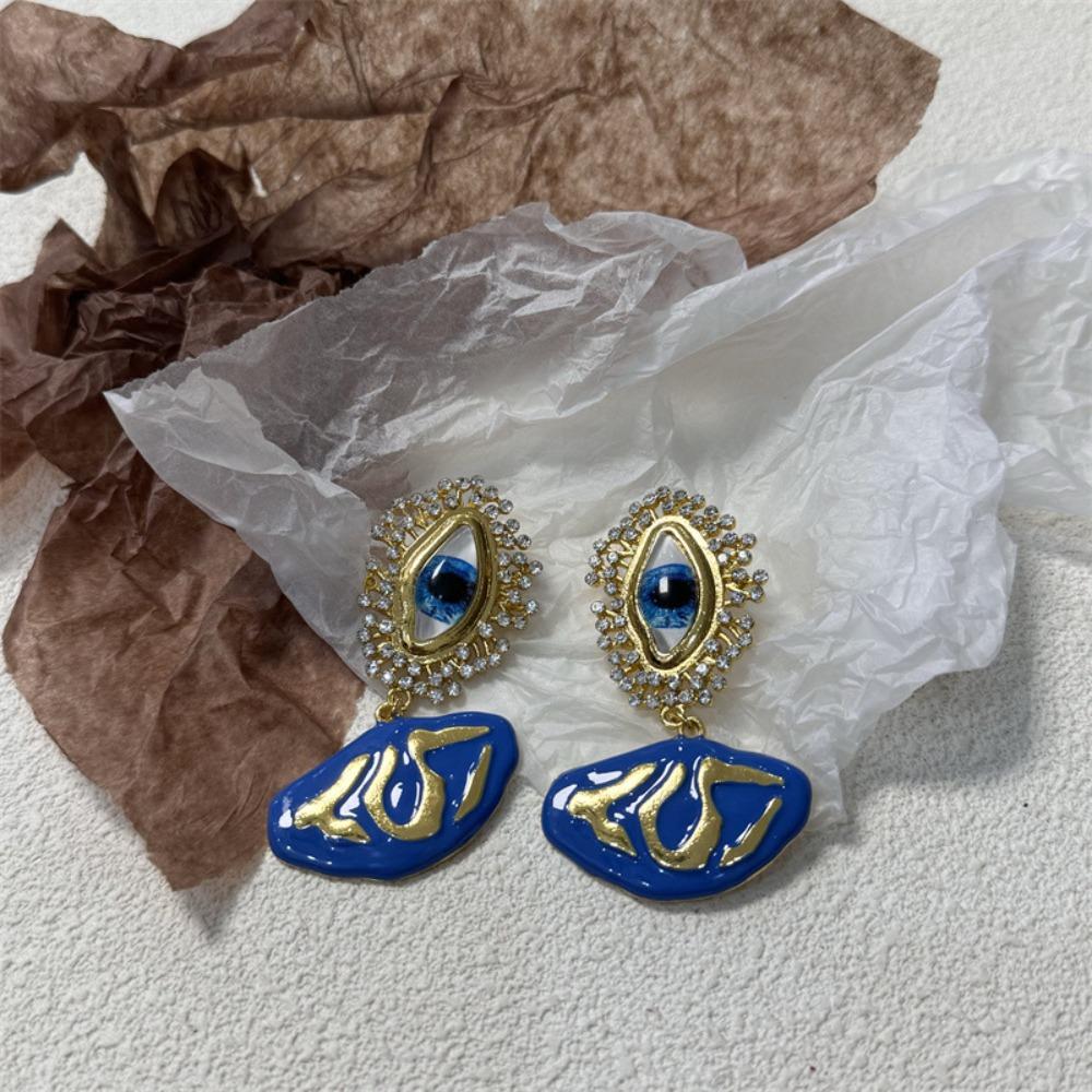 Pearl Eyes of Demon Stud Earring Exaggerated Women Stud Earrings Devil's Eye Earrings  Holiday