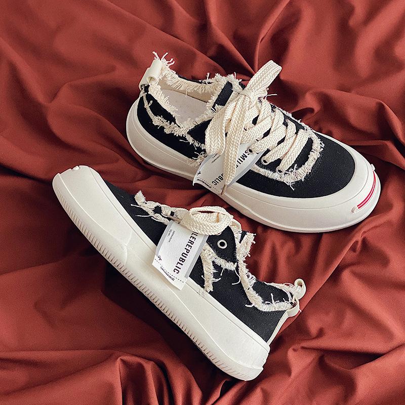 

2022 Новый нишевый дизайн для пар, повседневная мода в гонконгском стиле, увеличивающая парусиновую обувь 40 чёрный