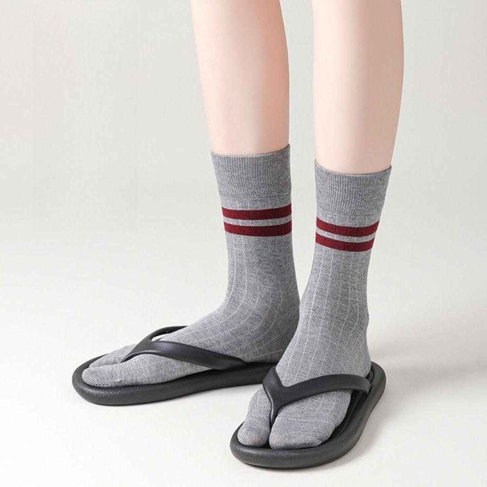 2Pairs Breathable Toe Mid Calf Socks Sweat Absorption Toe Separator Socks Two Toe Tube Socks  Women