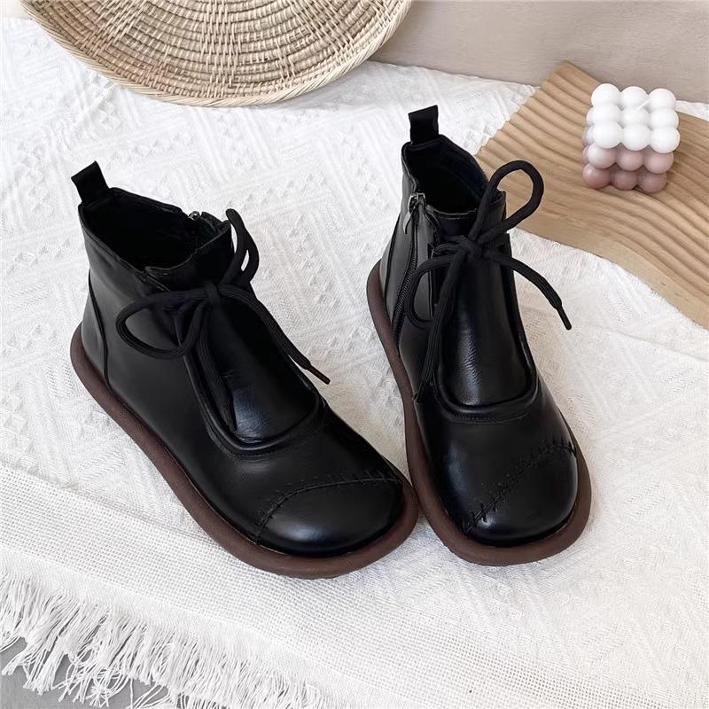 Literary round head cute short women's boots spring and autumn new Martin boots zipper low heel soft sole comfortable short boots tide