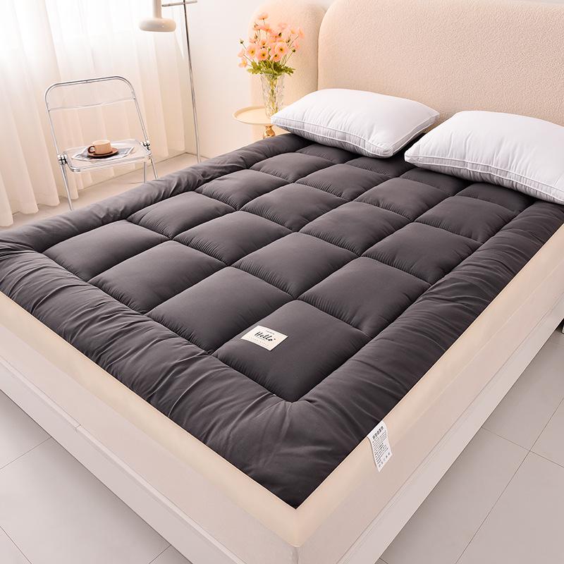 3D Feather Velvet and Lamb Wool Mattress Pad - Plush and Soft for Single or Double Mattresses