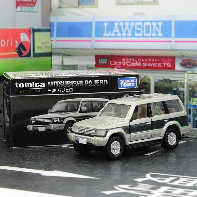 

TAKARA TOMY Mitsubishi Pajero SUV Alloy Car Diecasts & Toy Vehicles Car Model Miniature Scale Model Car For Children серебряный