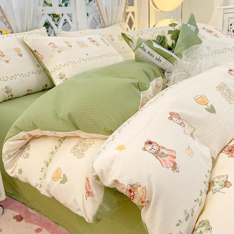 

Комплект из 4 предметов класса А для матери и младенца, маленький свежий, супермягкий пузырчатый хлопок, пододеяльник из стиранного хлопка, общежитие, комплект из 3 предметов, шапка для кровати 1.5m4pcquilt 200 * 230