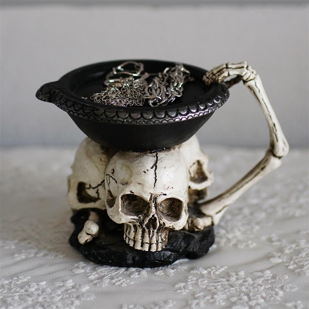 Halloween Candle Holder Gothic Skeleton Palm Skull Decor Mini Candlestick Holder Resin Tealight Holder for Home Decor Supplies