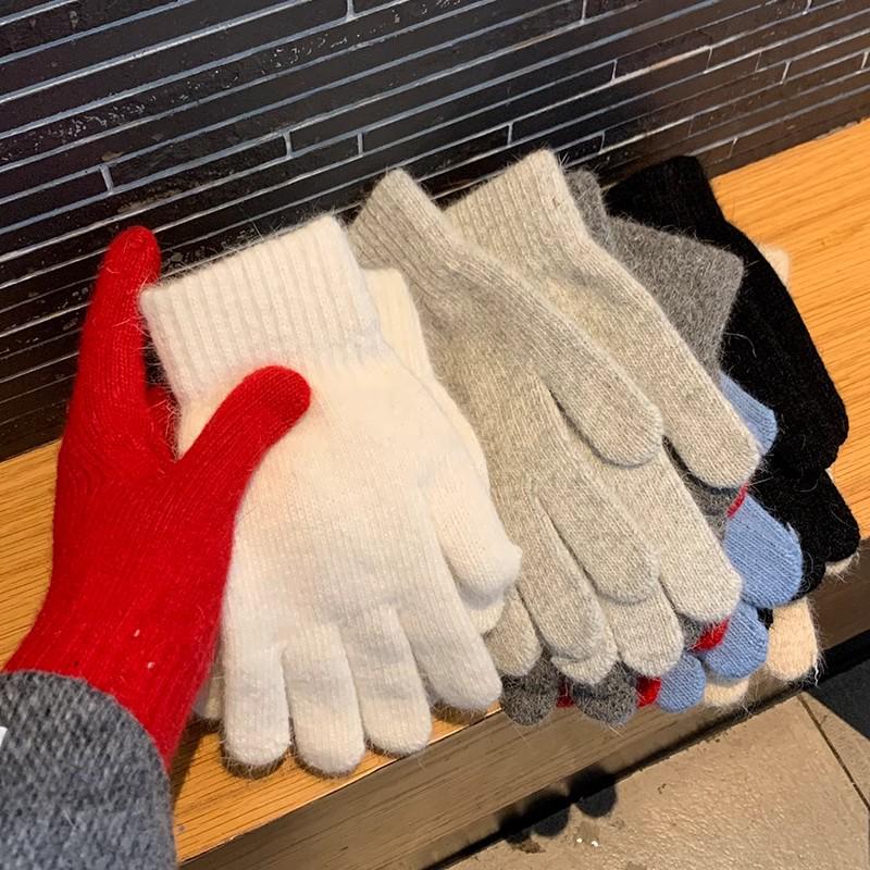 Korean Winter Touchscreen Knitted Gloves - Stylish Windproof Warmth for Women and Students