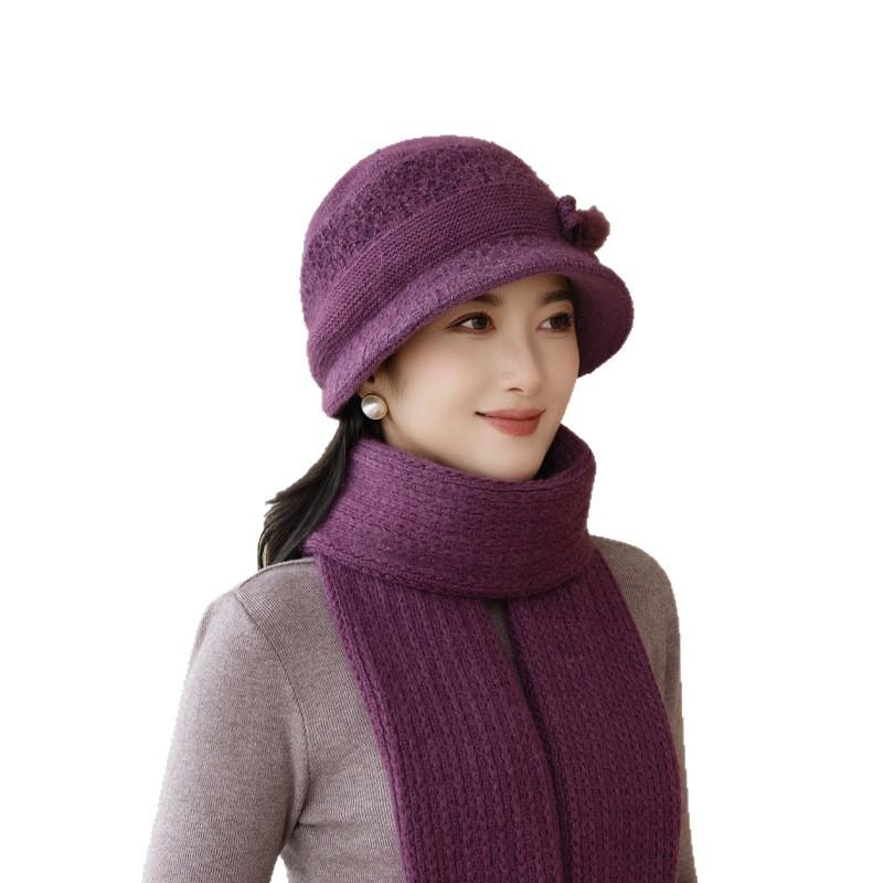 Korean version autumn and winter hat women's velvet ear protection warm versatile wool hat temperament mother hat fashion knitted hat