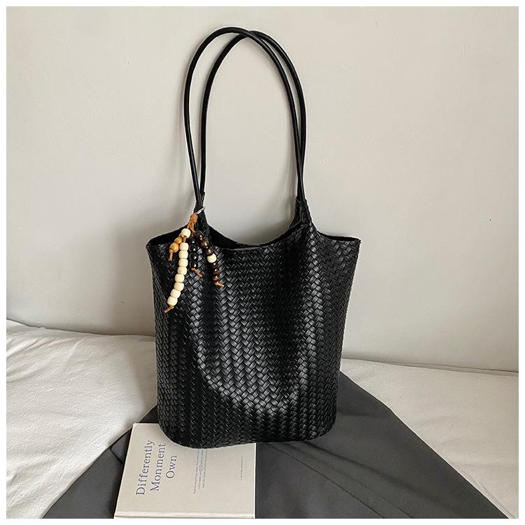 Autumn Woven Pattern Big Bag Women's 2025 New Fashion Retro Underarm Tote Bag Large Capacity Commuter Shoulder Bag