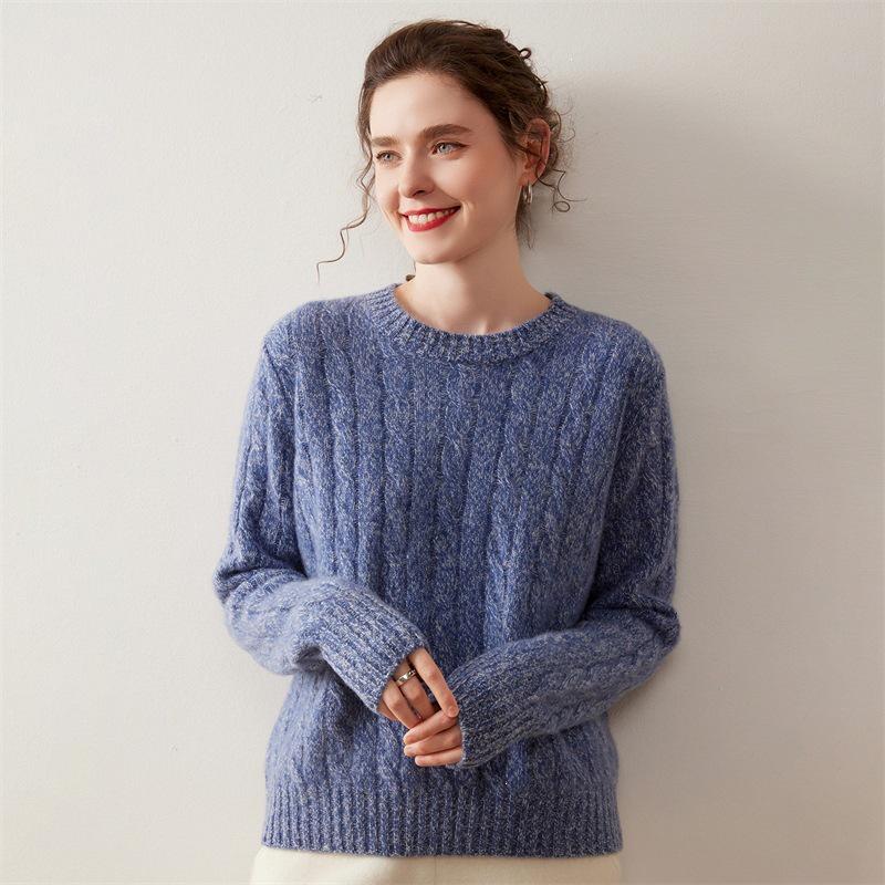 Women's Cashmere Round Neck Sweater: Thickened, Long Sleeve, Loose Fit, Lazy Style Knit for Autumn and Winter.