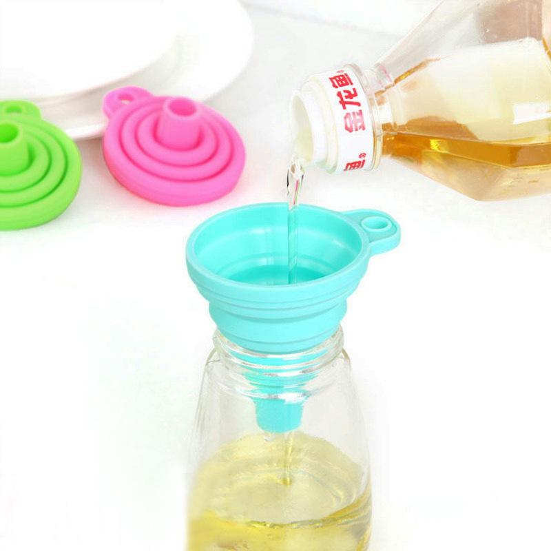 Kitchen Gadgets Silicone Folding Funnel Retractable Household Liquid Dispensers Mini Small Funnel