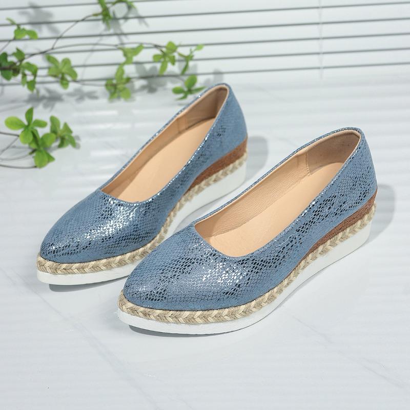 Fashion Women's Slope Heel Single Shoes Spring New Pointed Head Shallow Mouth Grass Over Thick Sole Non-slip Low-top Shoes
