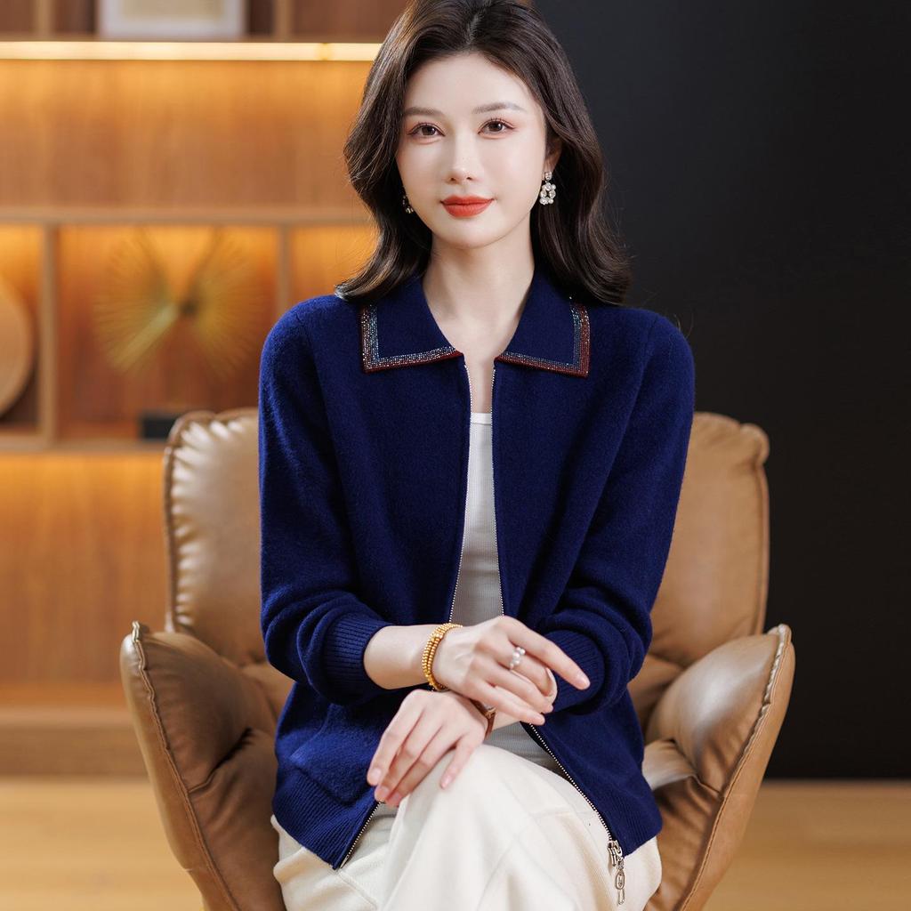 100% Pure Wool Women's Zipper Stand Collar Sweater Coat for Spring and Autumn/Winter Warmth, Ideal for Mid-Aged and Elderly