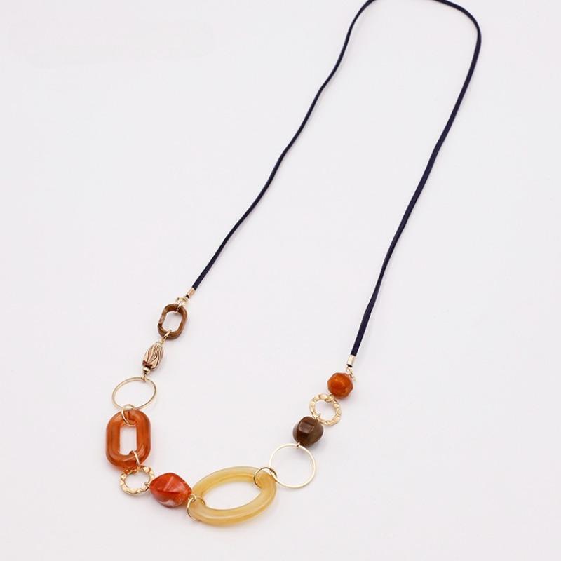 Handmade Resin Women's Necklace - Geometric Sweater Chain Jewelry Suitable for Daily Wear & Parties, Elegant Minimalist Layering