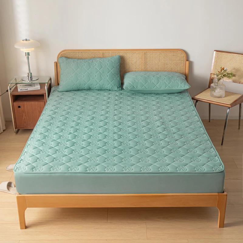 Waterproof Mattress Cover Thicken Quilted Fitted Sheet Mattress Protector Queen Size Fit Sheet With Elastic Band Bedsheet