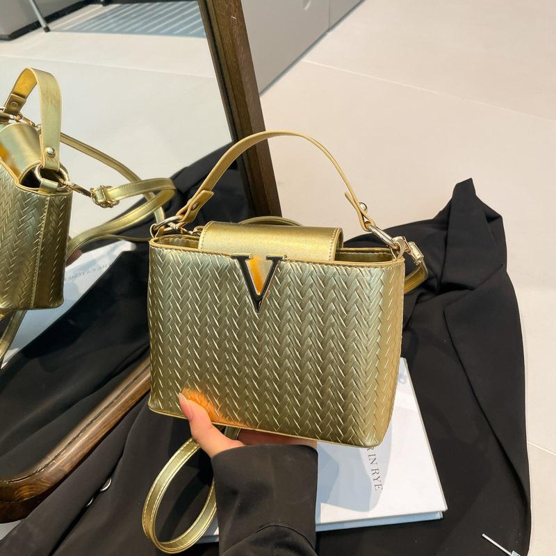 Fashion Texture Summer Large Capacity New Light Luxury Texture Casual Shoulder Crossbody Portable Small Square Bag