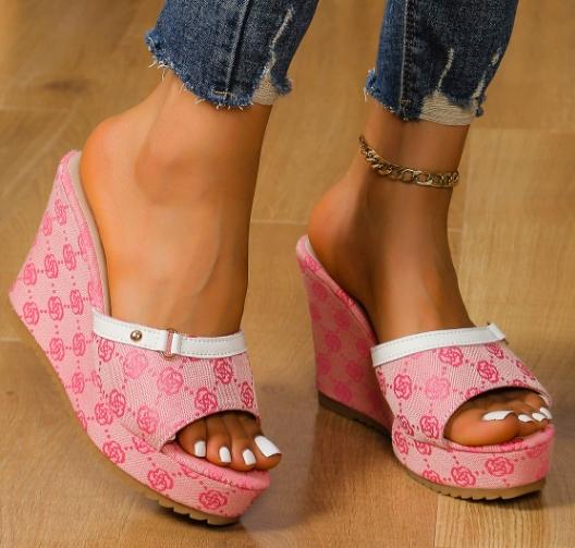 

Fashion 2024 New Women s Shoes Fashion Shoes Casual Slippers Summer Vintage Print Open-toed Slippers Lightweight and Comfortable 36