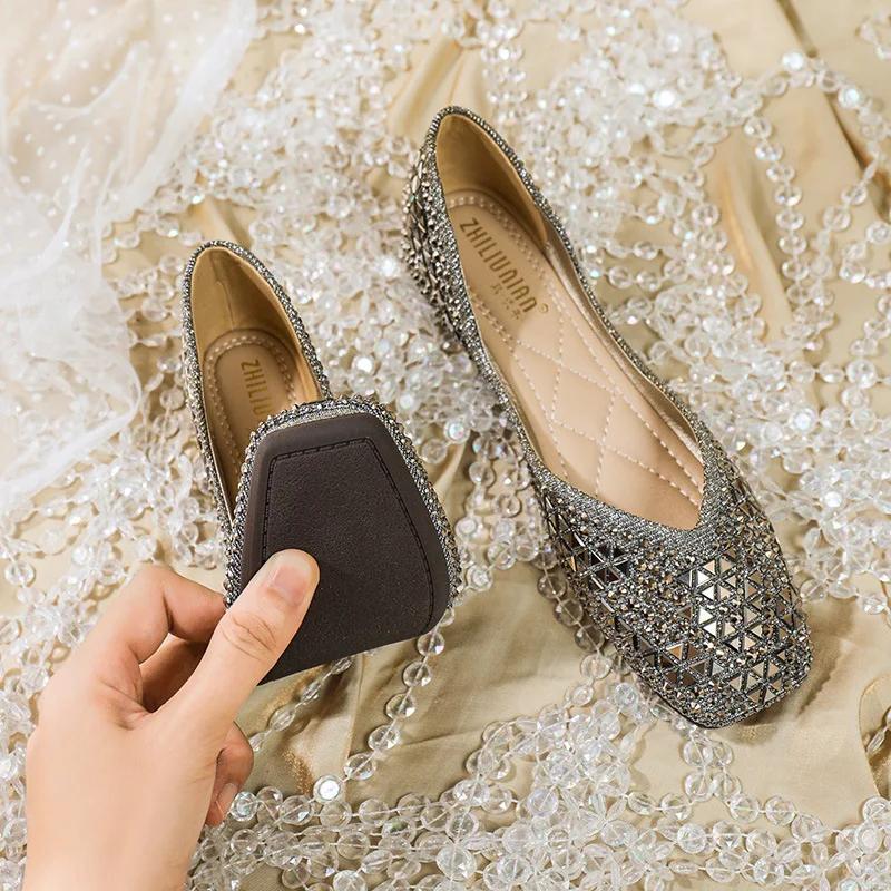 Fashion Brand Rivets Flats Shoes Square-toe Women Glitter Beading Ballerian Shoes for Women Shallow Sequined Moccasins Zapatos Mujer
