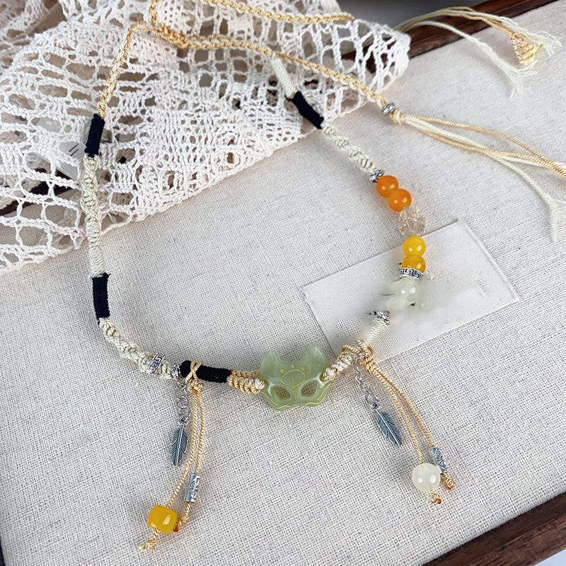 

Каменное акриловое плетеное ожерелье с бахромой, нишевое этническое колье, цепочка на ключицу, легкая роскошь, нишевые универсальные украшения для женщин