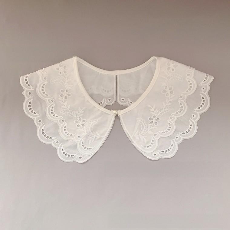 Ethnic Style Polyester Floral Lace Collar With Tie For Women Winter Accessory