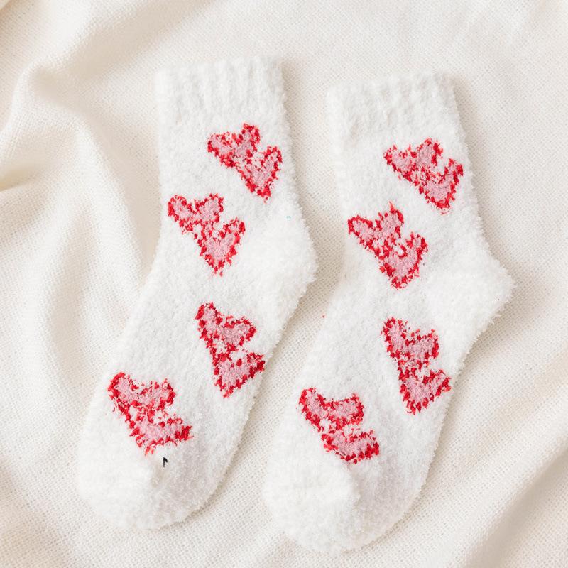 5/10 Pairs Comfortable Casual Autumn Winter Coral Fleece Socks for Women Warm Heart Shaped Floor Socks Cute Thickened Mid Calf Socks for Girls