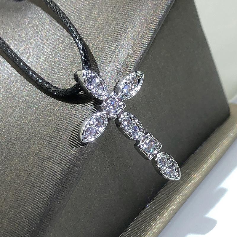 925 Silver Exquisite Cross Necklace Jewelry Women 'S Wedding Fashion Cross Cz Crystal Zircon Pendant Necklace Valentine 'S Day Gif