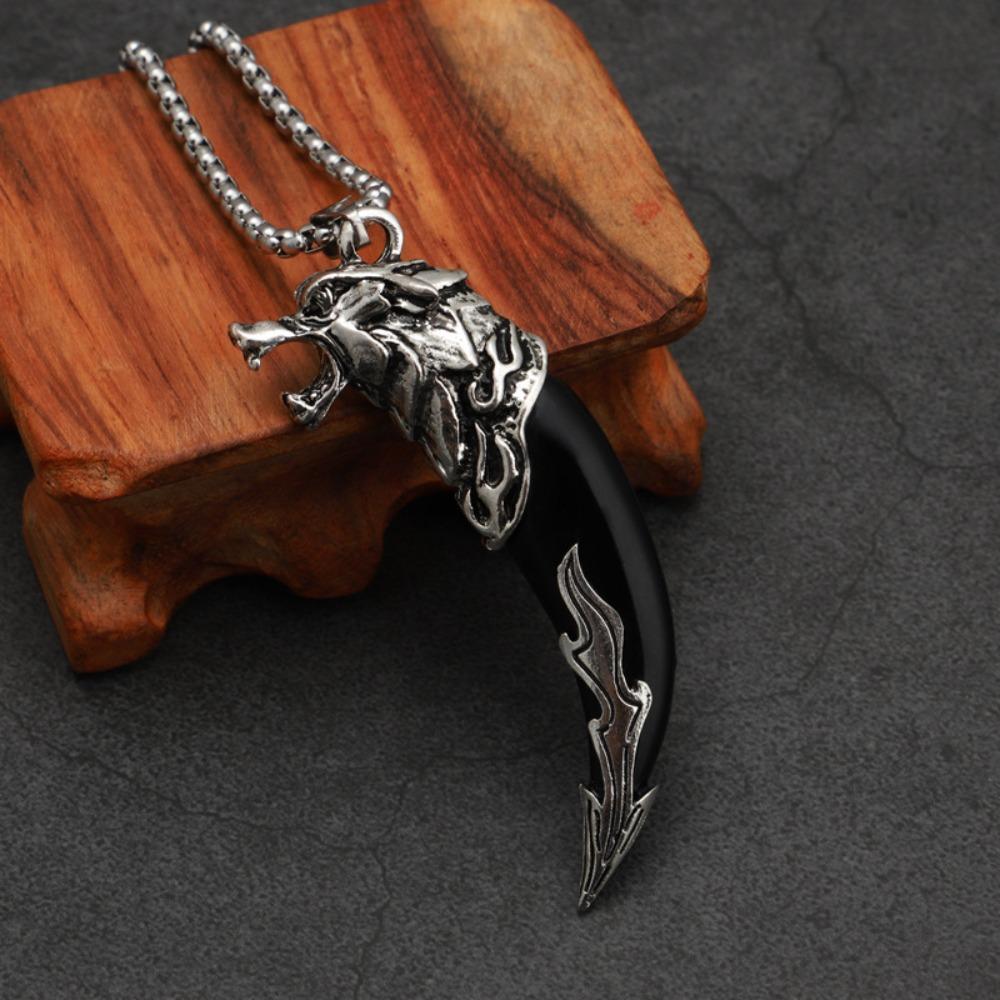 Vintage Imperious Resin Wolf Tooth Pendant Necklace for Women Men Personality Stainless Steel Snake Bone Necklace Jewelry Gifts