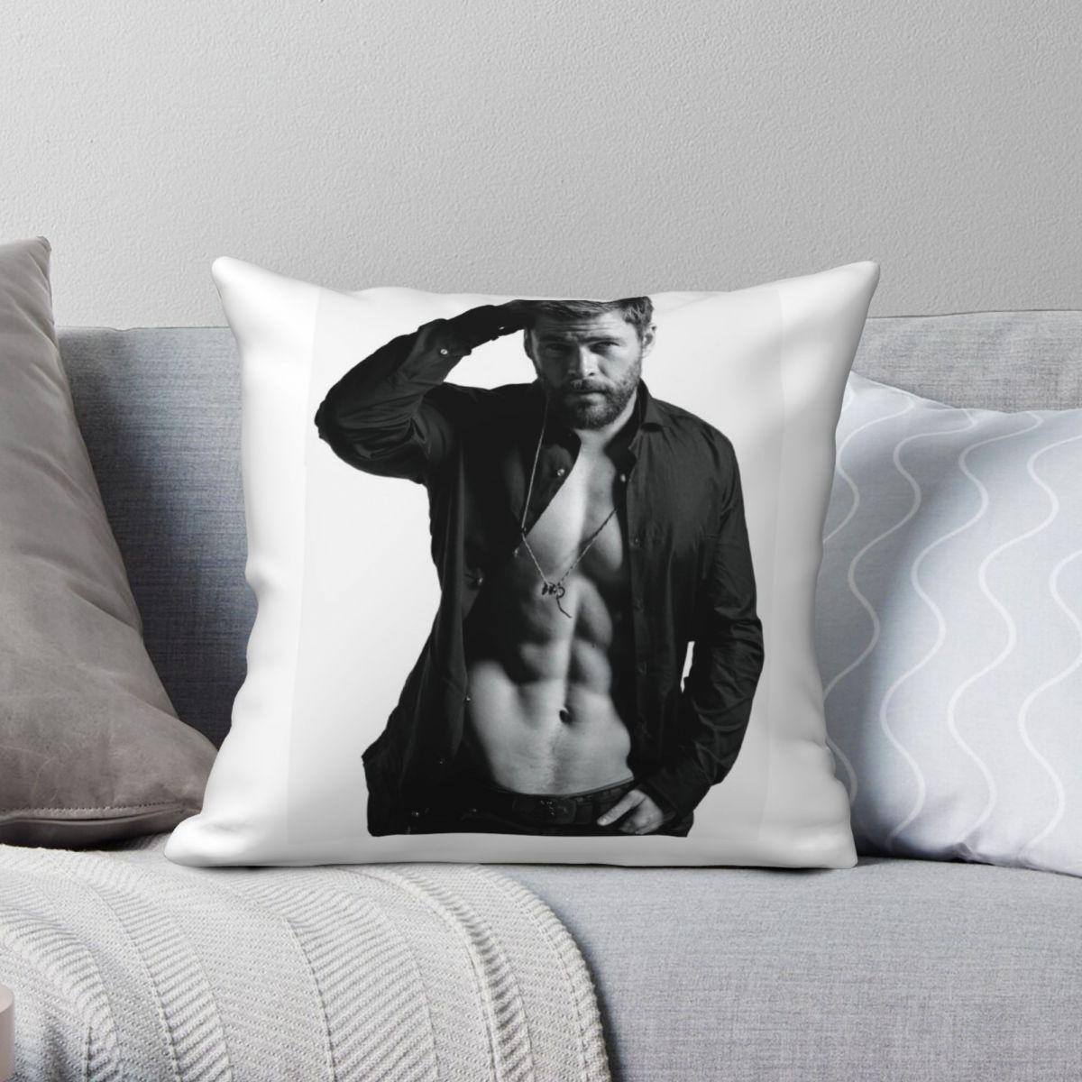 Exquisite Ornaments Unisex Chris Hemsworth Kim Hyde Square Pillowcase Polyester Linen Velvet Decorative Throw Pillow Case Sofa Seater Cushion Cover 45X45