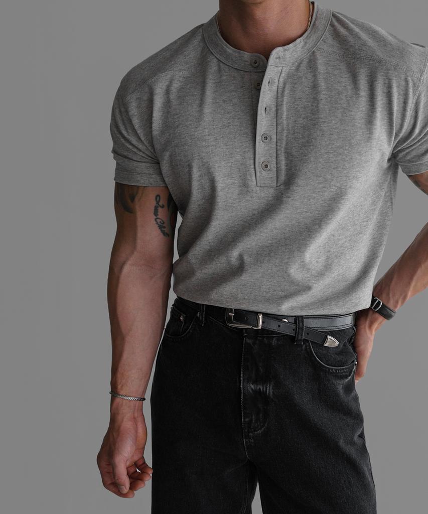 Baulopeulodeogteu Panel Henley Neck T-Shirt [Gray]