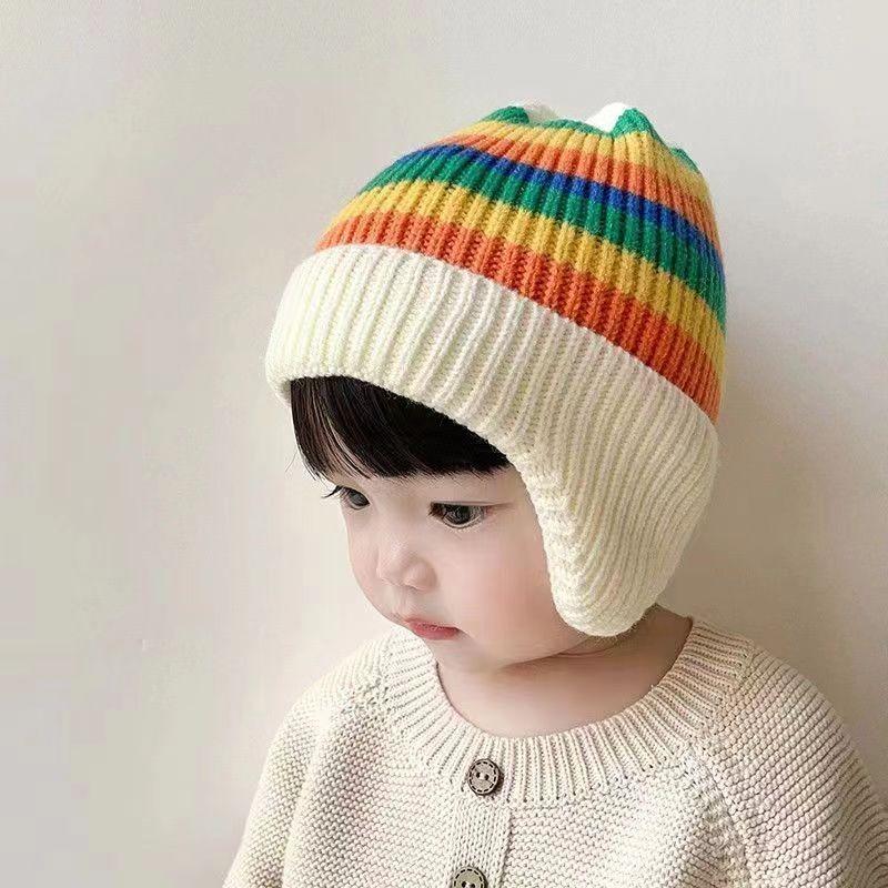 A Autumn and Winter Children's Knitted Hats, Boys and Girls, Striped Bear Wool Hats, Curled Melon Rind Warm Hats
