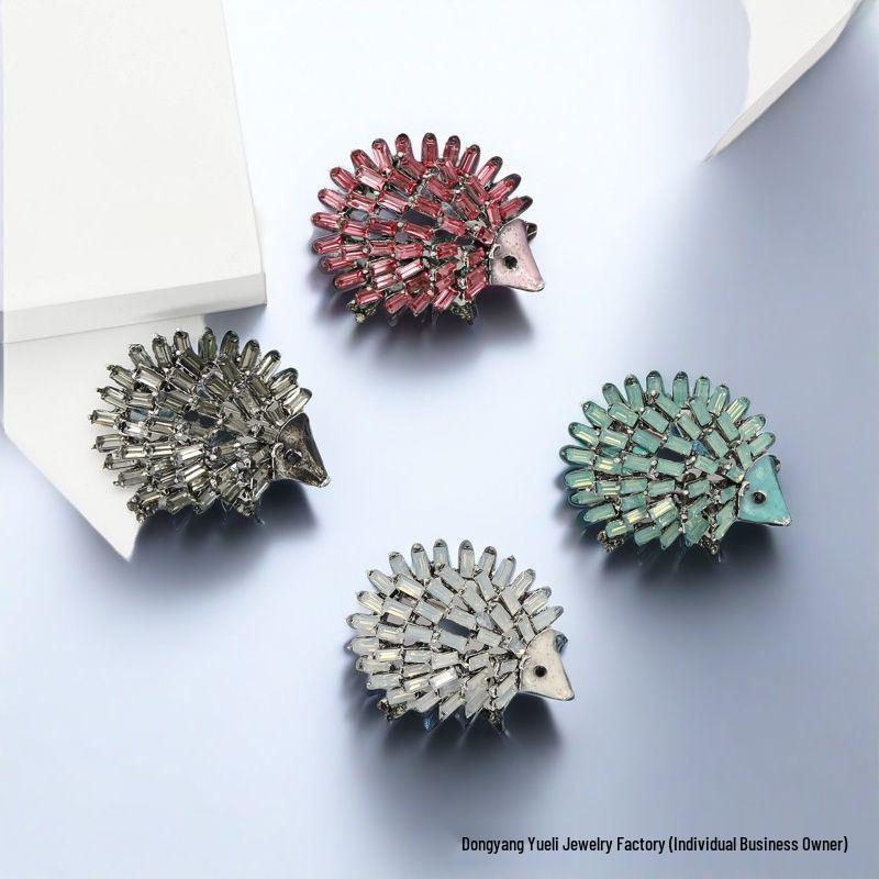 Crystal Hedgehog Brooch: Elegant Animal Corsage Pin for Women's Suit or Cardigan